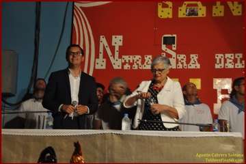 El Ejido inició esta noche sus fiestas patronales en honor de San Pedro y la Virgen del Carmen con el pregón y  varios reconocimientos (Foto TA y TF)